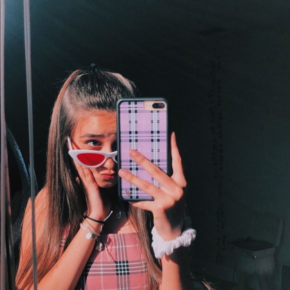 YOUR MYSTERY BOX - Picture 5 of 12